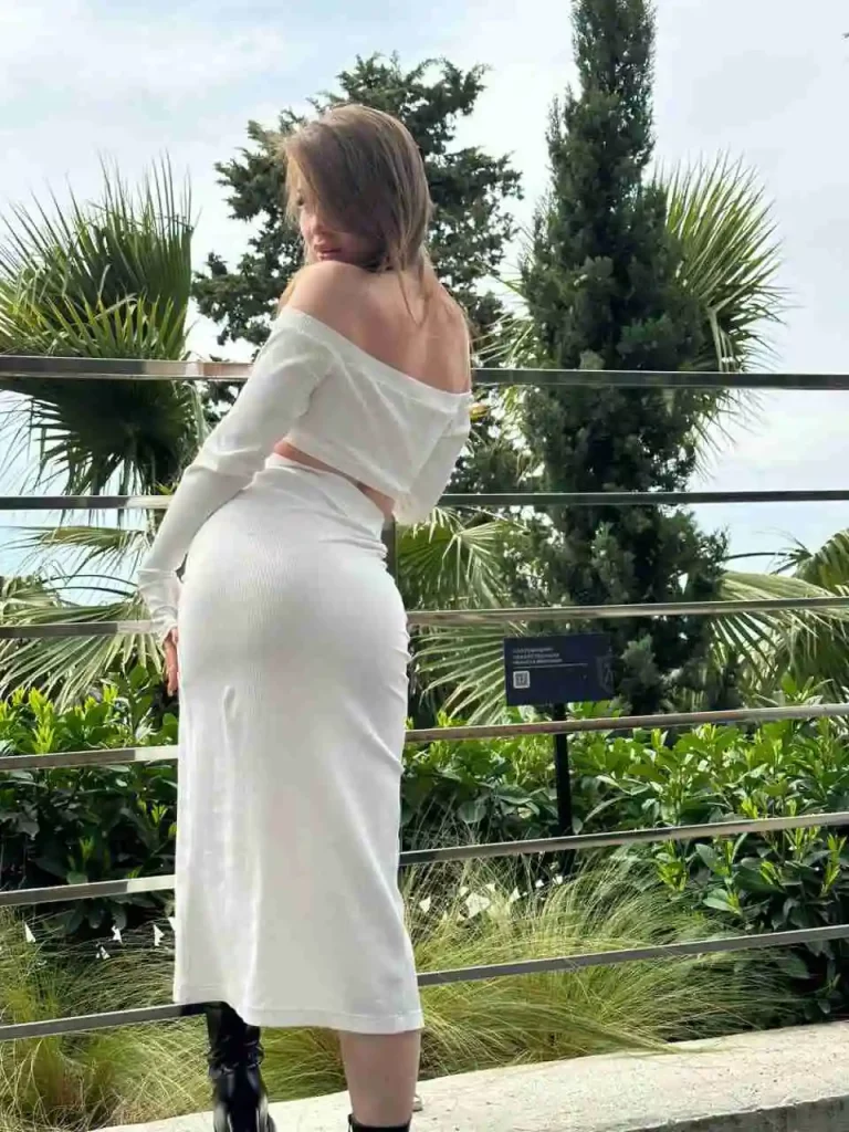 VIP эскорт от Аврора Питер