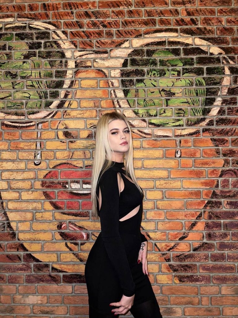 вип эскорт от  Марьяна в Питере