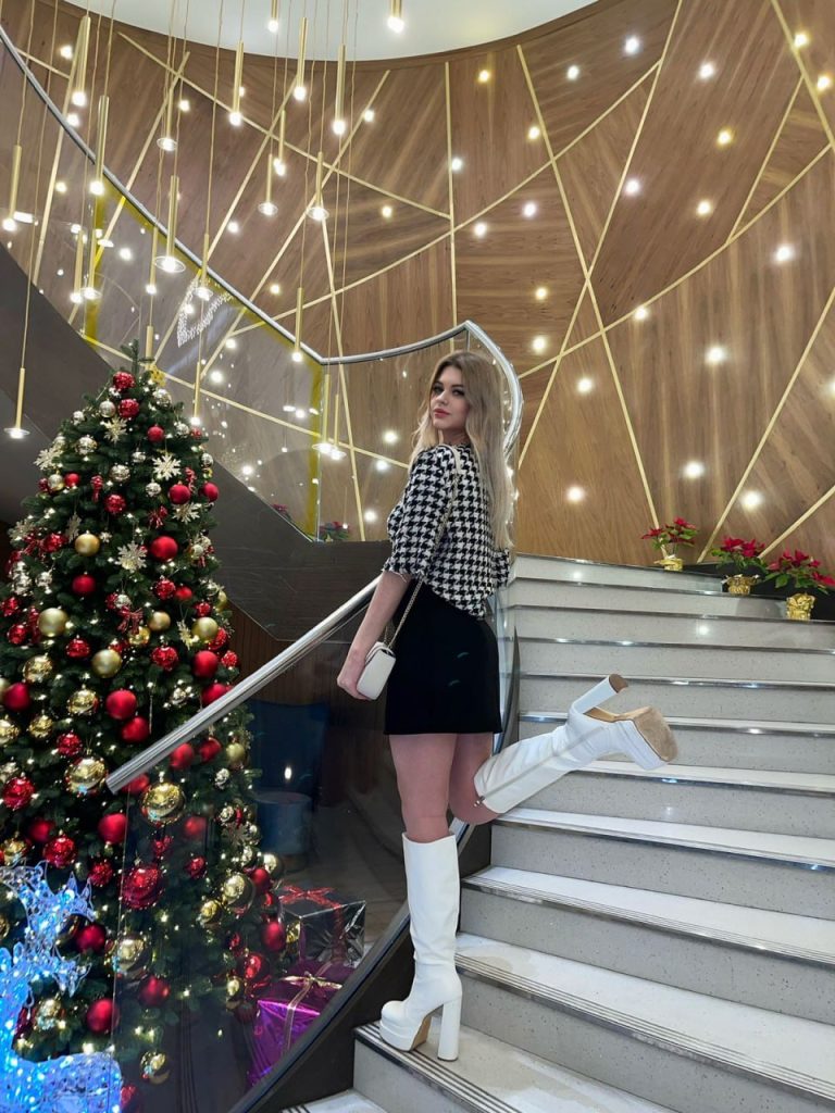 Лучшие эскорт услуги от Марьяна в Питере