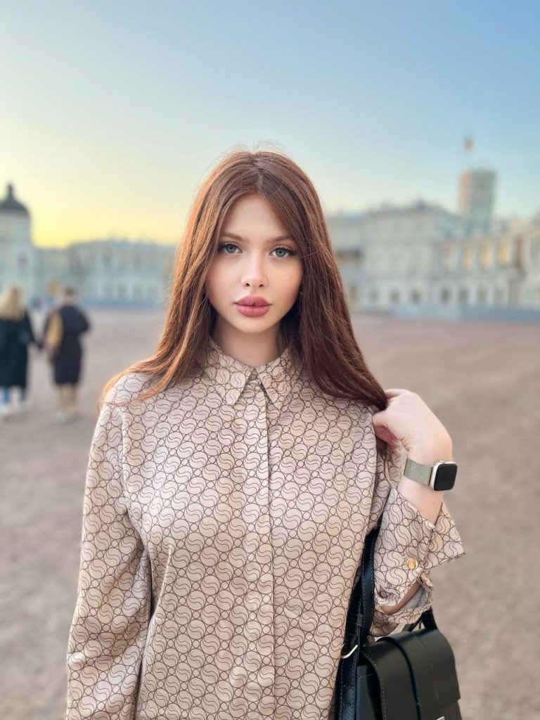 Лучшие эскорт услуги от Соня в Питере