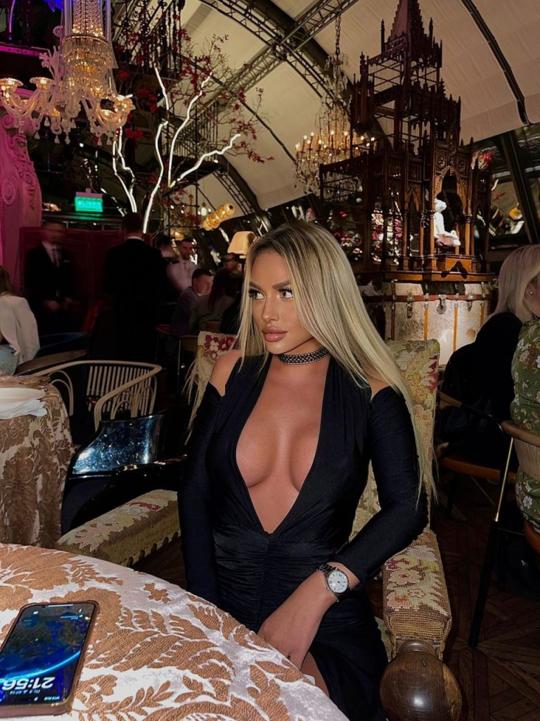 вип эскорт от  Кира в Питере