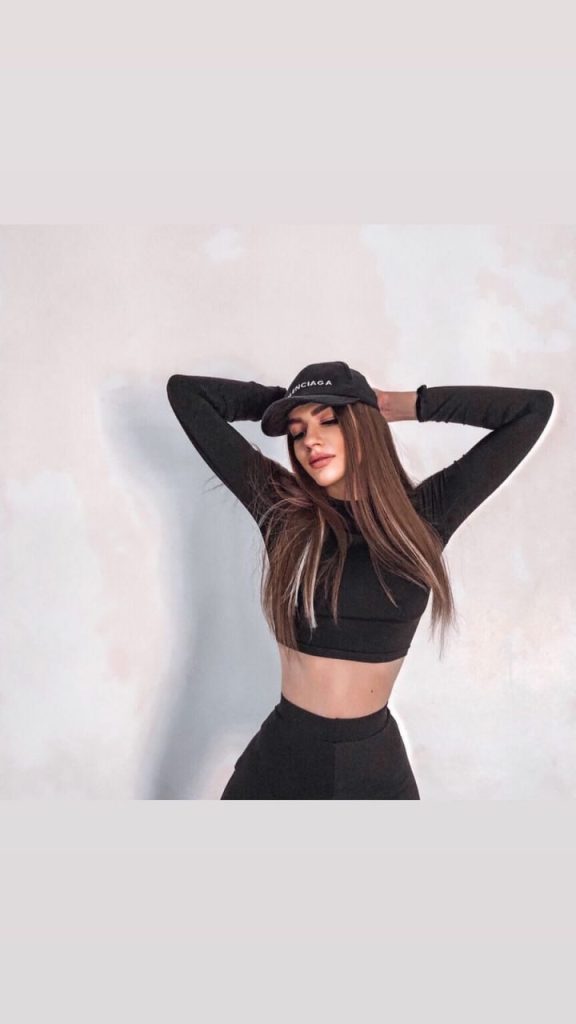 вип эскорт от  Василиса в Питере